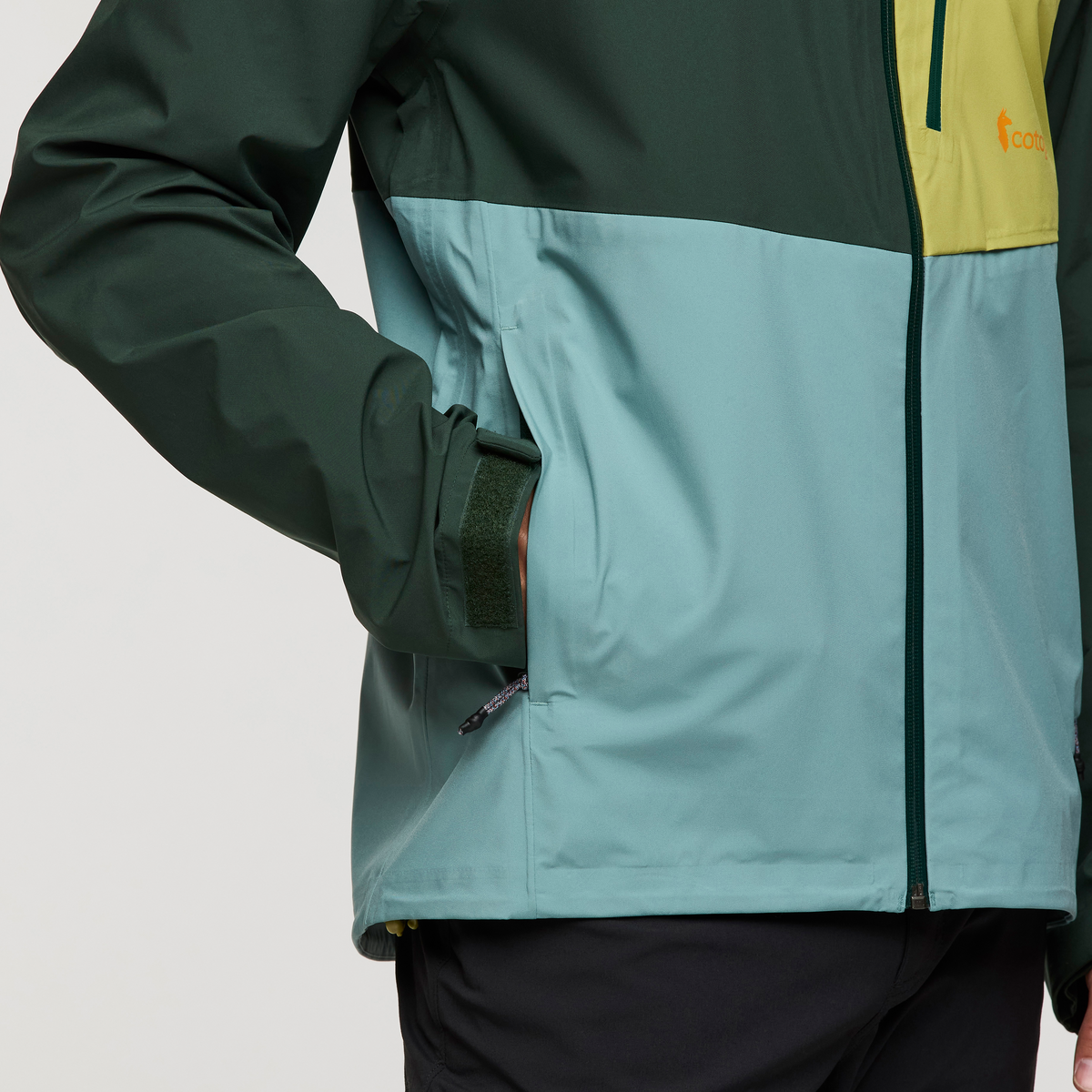 Impermeo 3L Hooded Shell Jacket - Men's - Image 16